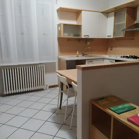 Cesena, 2 4 Posti Letto Lägenhet Imola