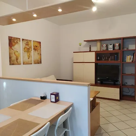 Cesena, 2 4 Posti Letto 이몰라