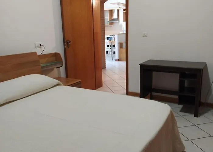 Cesena, 2 4 Posti Letto Lejlighed